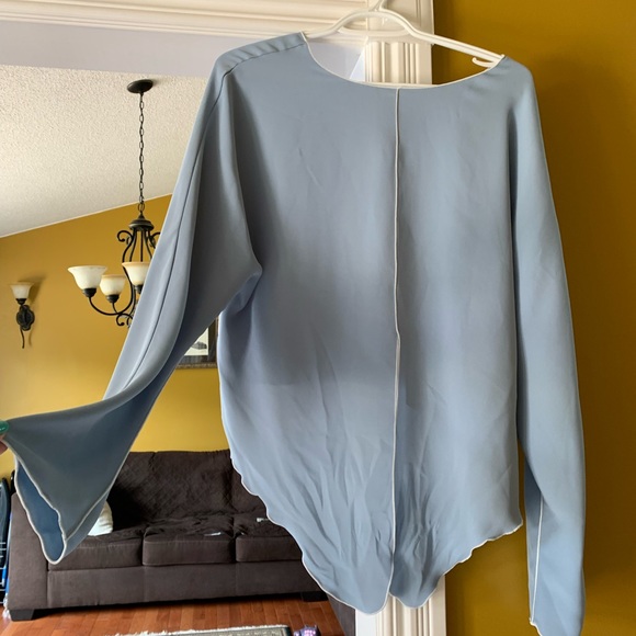 Babaton Tie-Front Crop Top - Pastel Blue- - Picture 3 of 4